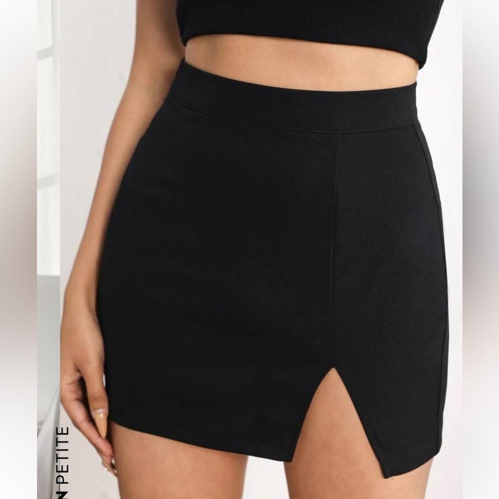 Black slit mini skirt XS